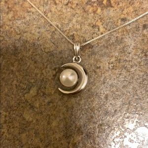 Pearl crescent moon pendant